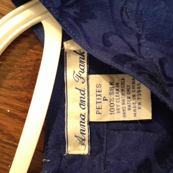 Vintage 100% silk top p2p 18 - Picture 3 of 3